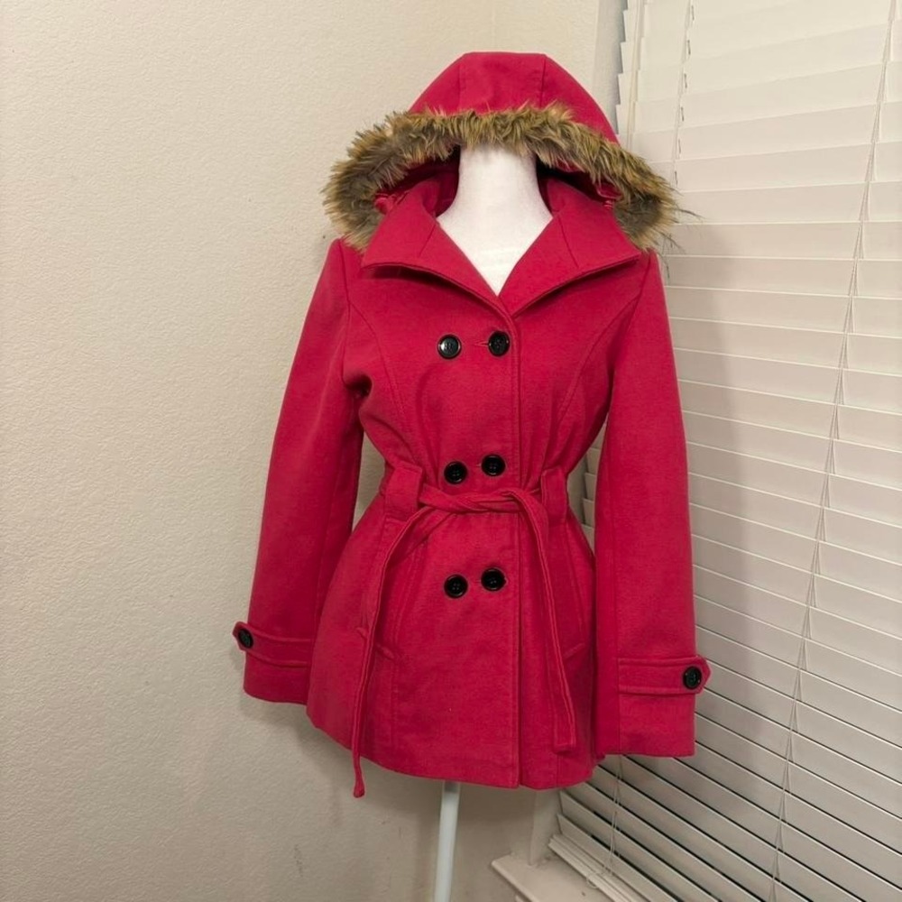 XS hot pink belted peacoat with fur hood